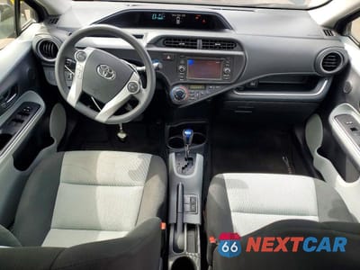 Zdjęcie 8 z 12 samochodu: 2014 TOYOTA PRIUS C THREE VIN:JTDKDTB38E1573803 - miniatura