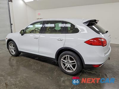 Drugie zdjęcie samochodu z przodu: 2013 PORSCHE CAYENNE VIN:WP1AA2A23DLA19707 - miniatura