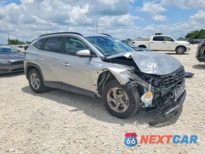 Czwarte zdjęcie samochodu z boku: 2024 HYUNDAI TUCSON SEL VIN:5NMJB3DE9RH304978 - miniatura