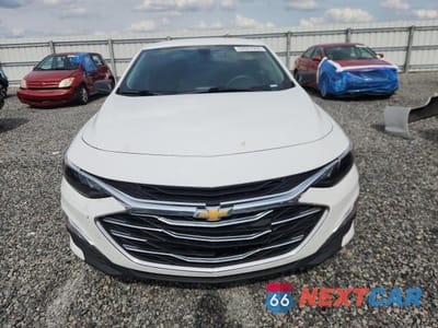 Piąte zdjęcie samochodu w środku: 2021 CHEVROLET MALIBU LS VIN:1G1ZB5STXMF078786 - miniatura