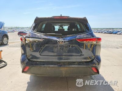 Zdjęcie 6 z 13 samochodu: 2021 TOYOTA HIGHLANDER XLE VIN:5TDGZRBH7MS527502 - miniatura