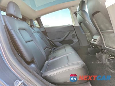 Zdjęcie 10 z 12 samochodu: 2023 TESLA MODEL Y VIN:7SAYGDEE9PA155622 - miniatura