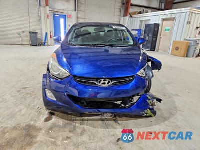 Piąte zdjęcie samochodu w środku: 2013 HYUNDAI ELANTRA GLS VIN:KMHDH4AE0DU682867 - miniatura