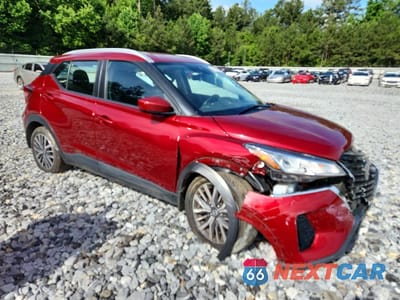 Czwarte zdjęcie samochodu z boku: 2021 NISSAN KICKS SV VIN:3N1CP5CV1ML523083 - miniatura