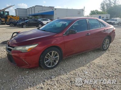 2015 TOYOTA CAMRY SE 4T1BF1FKXFU971056 - główne zdjęcie licytacji z USA - miniatura