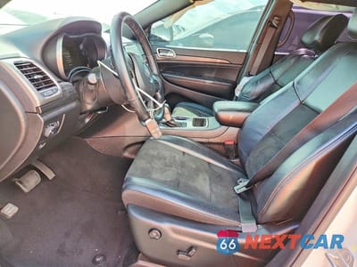 Zdjęcie 7 z 12 samochodu: 2021 JEEP GRAND CHEROKEE LAREDO VIN:1C4RJEAG2MC813745 - miniatura