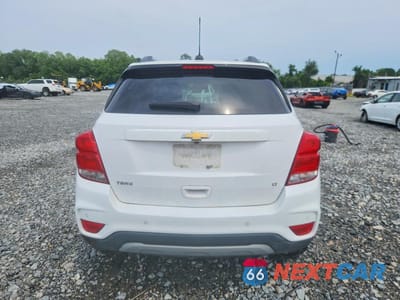Zdjęcie 6 z 14 samochodu: 2018 CHEVROLET TRAX 1LT VIN:3GNCJLSB0JL317606 - miniatura
