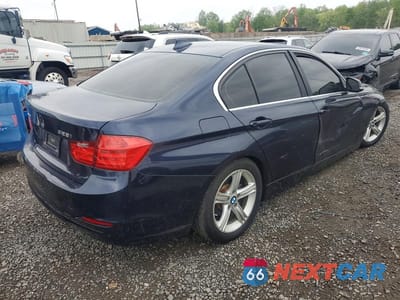 Trzecie zdjęcie samochodu z tyłu: 2015 BMW 328 XI VIN:WBA3B3C57FF546152 - miniatura