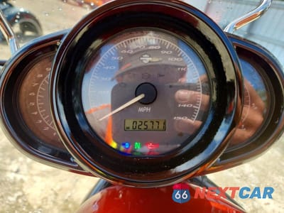 Zdjęcie 7 z 9 samochodu: 2014 HARLEY-DAVIDSON VRSCDX NIGHT ROD SPECIAL VIN:1HD1HHH13EC804659 - miniatura