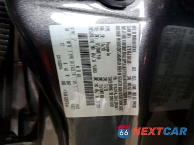 Zdjęcie 12 z 12 samochodu: 2017 FORD FOCUS TITANIUM VIN:1FADP3J20HL288147 - miniatura