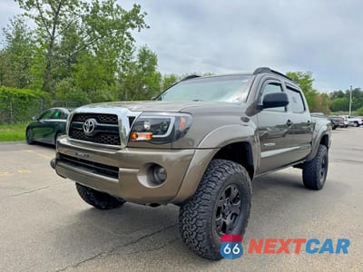 Drugie zdjęcie samochodu z przodu: 2011 TOYOTA TACOMA DOUBLE CAB VIN:3TMLU4EN8BM060850 - miniatura
