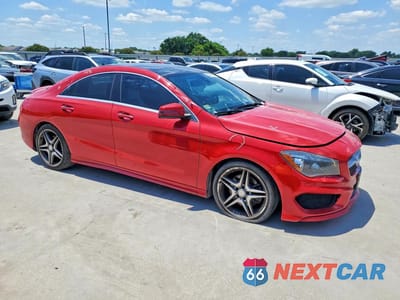 Czwarte zdjęcie samochodu z boku: 2015 MERCEDES-BENZ CLA 250 4MATIC VIN:WDDSJ4GBXFN269354 - miniatura