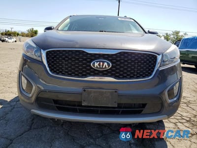 Piąte zdjęcie samochodu w środku: 2016 KIA SORENTO EX VIN:5XYPH4A52GG044322 - miniatura