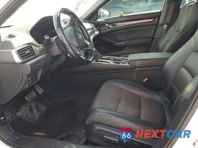 Zdjęcie 7 z 12 samochodu: 2020 HONDA ACCORD SPORT VIN:1HGCV1F39LA057884 - miniatura