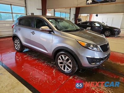 Czwarte zdjęcie samochodu z boku: 2016 KIA SPORTAGE LX VIN:KNDPB3AC7G7823741 - miniatura