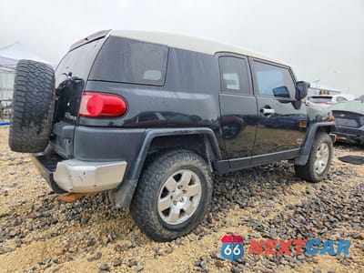 Trzecie zdjęcie samochodu z tyłu: 2007 TOYOTA FJ CRUISER BASE VIN:JTEBU11F870050527 - miniatura