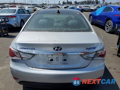 Zdjęcie 6 z 12 samochodu: 2011 HYUNDAI SONATA HYBRID VIN:KMHEC4A48BA018566 - miniatura