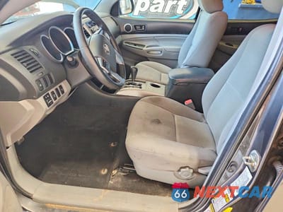 Zdjęcie 7 z 12 samochodu: 2012 TOYOTA TACOMA DOUBLE CAB VIN:3TMLU4EN8CM092070 - miniatura