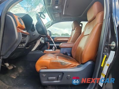 Zdjęcie 7 z 12 samochodu: 2017 TOYOTA TUNDRA 1794 EDITION VIN:5TFAW5F1XHX611267 - miniatura
