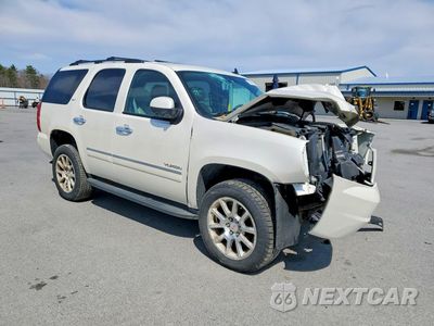 Czwarte zdjęcie samochodu z boku: 2012 GMC YUKON DENALI VIN:1GKS2CE01CR191607 - miniatura