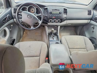 Zdjęcie 8 z 12 samochodu: 2006 TOYOTA TACOMA ACCESS CAB VIN:5TEUU42N76Z306532 - miniatura