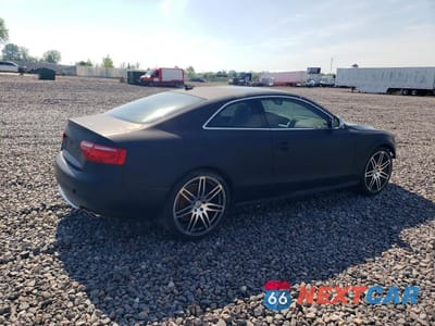 Trzecie zdjęcie samochodu z tyłu: 2009 AUDI S5 QUATTRO VIN:WAURV78T99A052151 - miniatura