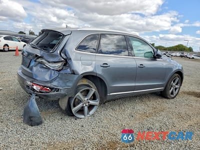 Trzecie zdjęcie samochodu z tyłu: 2014 AUDI Q5 TDI PREMIUM PLUS VIN:WA1CMAFP5EA038010 - miniatura