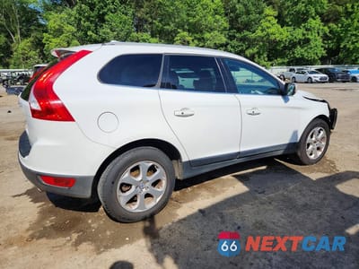 Trzecie zdjęcie samochodu z tyłu: 2013 VOLVO XC60 3.2 VIN:YV4952DL8D2392273 - miniatura