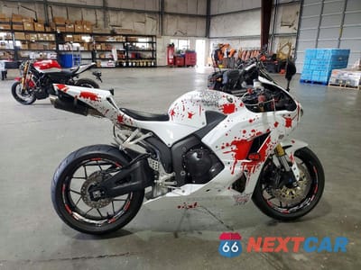 2024 HONDA CBR600 RR JH2PC40J9RK100631 - główne zdjęcie licytacji z USA - miniatura