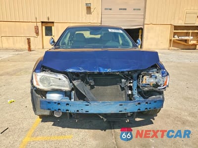 Piąte zdjęcie samochodu w środku: 2014 CHRYSLER 300 VIN:2C3CCAAGXEH124323 - miniatura