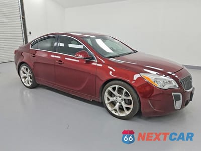 Czwarte zdjęcie samochodu z boku: 2016 BUICK REGAL GS VIN:2G4GU5GX8G9122538 - miniatura