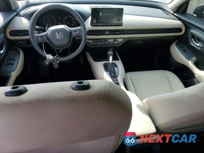 Zdjęcie 8 z 13 samochodu: 2023 HONDA HR-V LX VIN:3CZRZ1H36PM706795 - miniatura