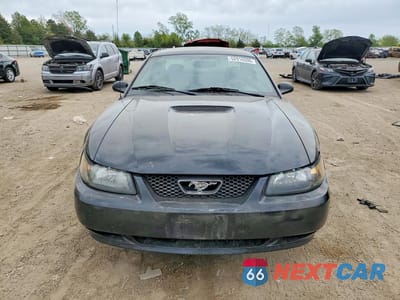 Piąte zdjęcie samochodu w środku: 2002 FORD MUSTANG VIN:1FAFP40472F182091 - miniatura