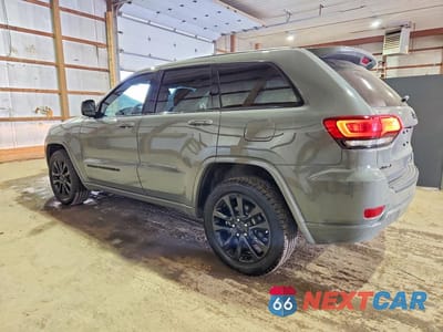 Drugie zdjęcie samochodu z przodu: 2022 JEEP GRAND CHEROKEE LAREDO E VIN:1C4RJFAG5NC112933 - miniatura