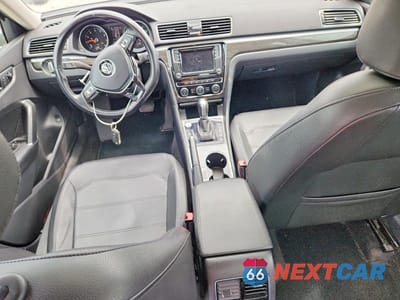 Zdjęcie 8 z 12 samochodu: 2018 VOLKSWAGEN PASSAT SE VIN:1VWBA7A39JC024723 - miniatura