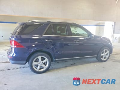 Trzecie zdjęcie samochodu z tyłu: 2016 MERCEDES-BENZ GLE 350 4MATIC VIN:4JGDA5HB9GA792649 - miniatura