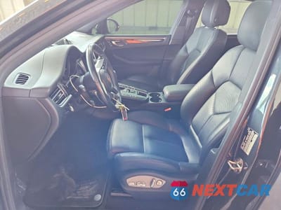 Zdjęcie 7 z 13 samochodu: 2019 PORSCHE MACAN VIN:WP1AA2A51KLB03449 - miniatura