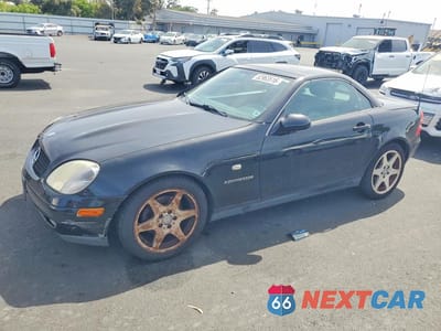 2000 MERCEDES-BENZ SLK 230 KOMPRESSOR WDBKK47F8YF168870 - główne zdjęcie licytacji z USA - miniatura