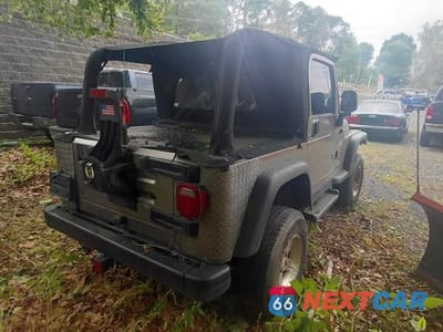 Czwarte zdjęcie samochodu z boku: 2005 JEEP WRANGLER X VIN:1J4FA39S55P344574 - miniatura