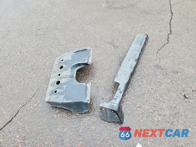 Zdjęcie 12 z 13 samochodu: 2005 ACURA TL VIN:19UUA66285A043532 - miniatura