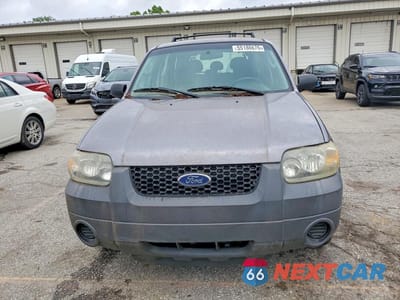 Piąte zdjęcie samochodu w środku: 2007 FORD ESCAPE XLS VIN:1FMYU02Z47KA13069 - miniatura