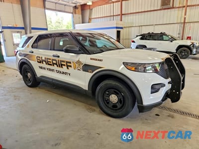 Czwarte zdjęcie samochodu z boku: 2025 FORD EXPLORER POLICE INTERCEPTOR VIN:1FM5K8AC8SGC79730 - miniatura