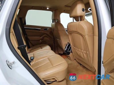 Zdjęcie 11 z 13 samochodu: 2013 PORSCHE CAYENNE VIN:WP1AA2A23DLA19707 - miniatura