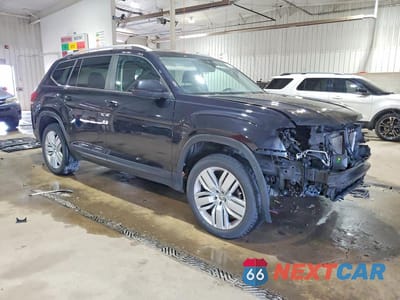 Czwarte zdjęcie samochodu z boku: 2019 VOLKSWAGEN ATLAS SE VIN:1V2UR2CA0KC561824 - miniatura