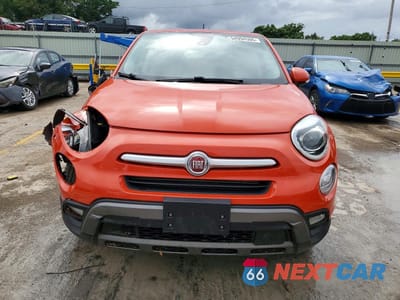 Piąte zdjęcie samochodu w środku: 2016 FIAT 500X TREKKING VIN:ZFBCFYCT2GP513500 - miniatura