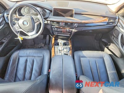 Zdjęcie 8 z 13 samochodu: 2015 BMW X5 XDRIVE35D VIN:5UXKS4C54F0N08559 - miniatura