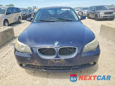 Piąte zdjęcie samochodu w środku: 2006 BMW 530 XI VIN:WBANF73506CC34120 - miniatura