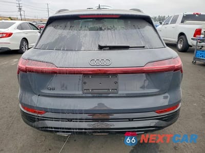 Zdjęcie 6 z 14 samochodu: 2024 AUDI Q8 E-TRON PREMIUM PLUS VIN:WA15AAGE6RB054084 - miniatura