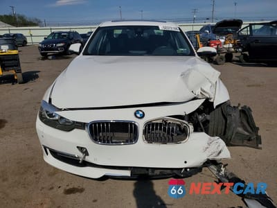 Piąte zdjęcie samochodu w środku: 2015 BMW 328 XI SULEV VIN:WBA3B5C56FP654297 - miniatura