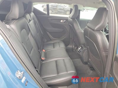 Zdjęcie 11 z 13 samochodu: 2023 VOLVO XC40 ULTIMATE VIN:YV4L12UX2P2023689 - miniatura